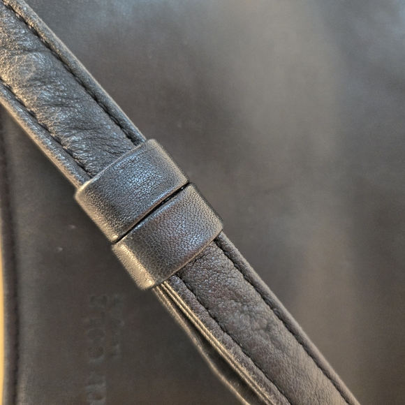 Kenneth Cole Black Leather Shoulder Bag - Picture 6 of 14